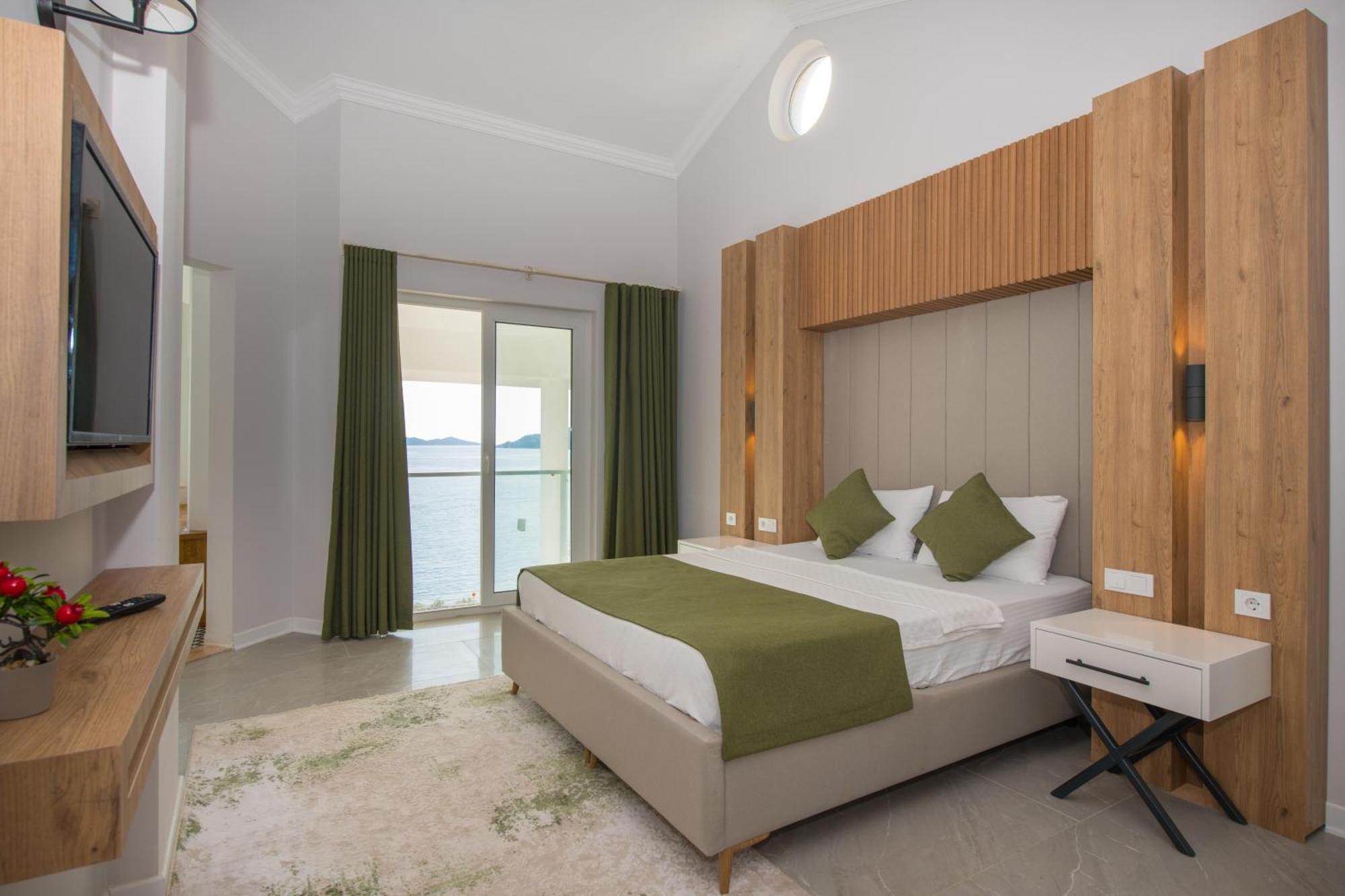 Beachfront White Villa With Private Swimming Pool Kalkan Exterior foto
