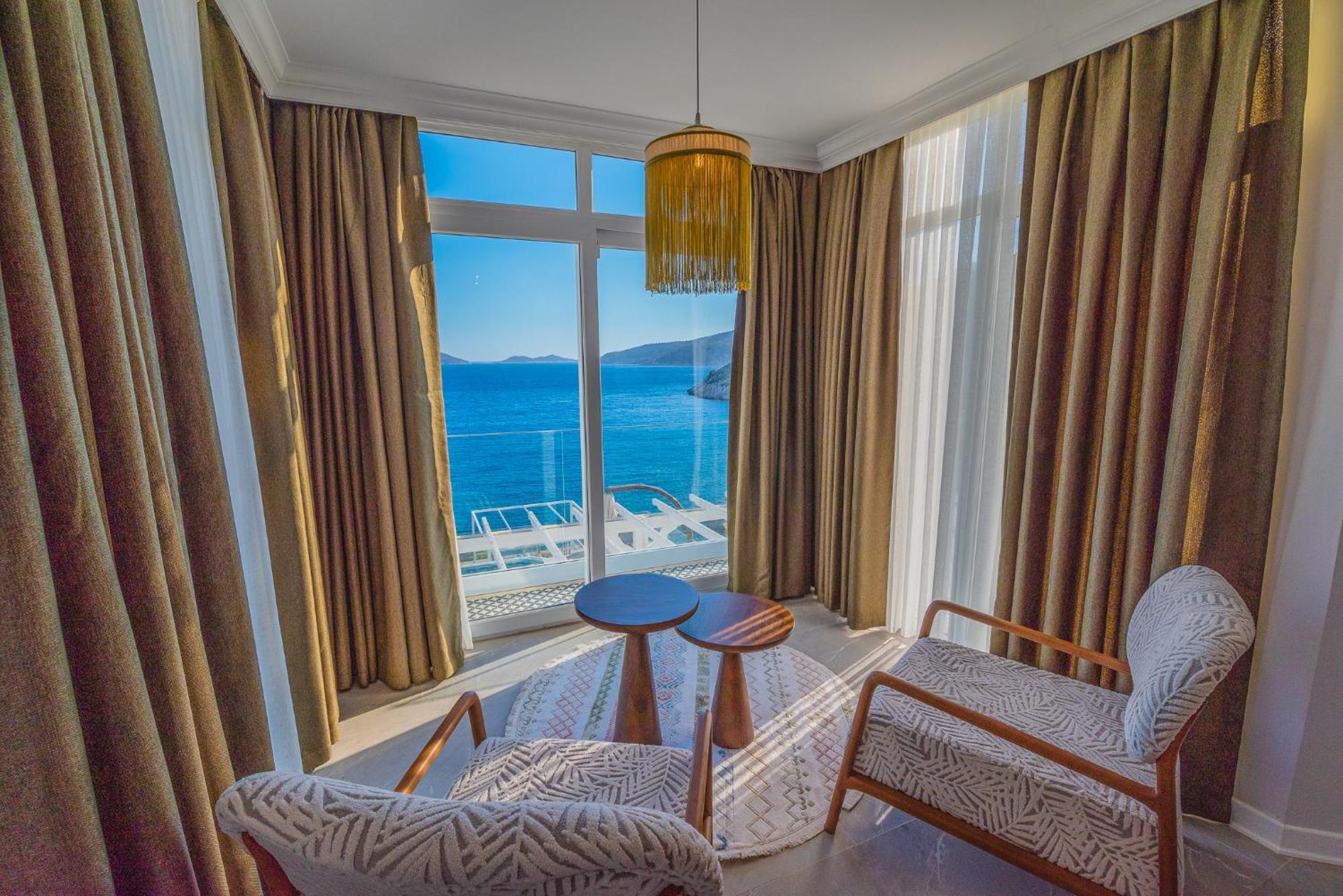 Beachfront White Villa With Private Swimming Pool Kalkan Exterior foto