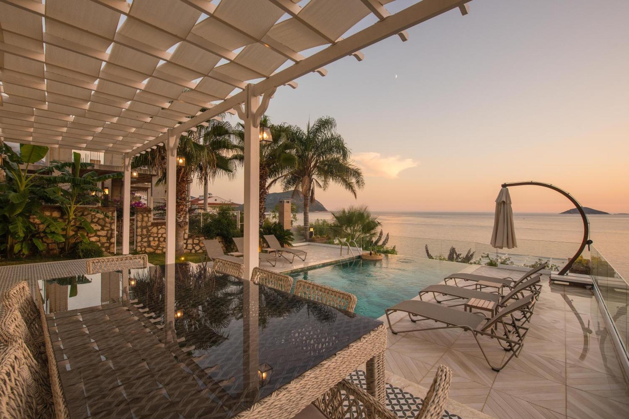 Beachfront White Villa With Private Swimming Pool Kalkan Exterior foto
